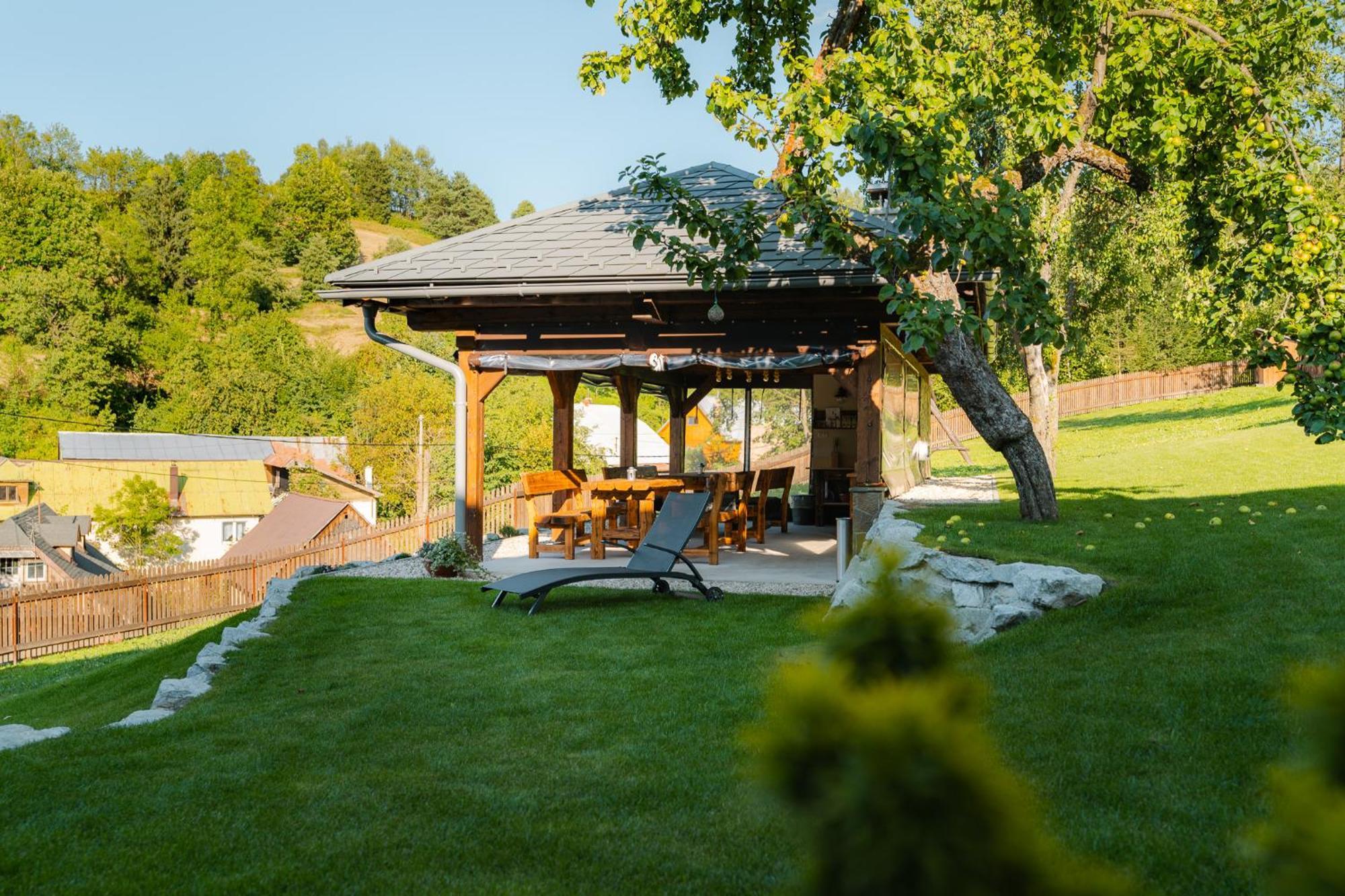 Villa Seraf Terchova Luaran gambar